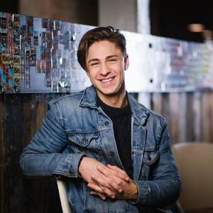 Meet your Posher, Benjamin